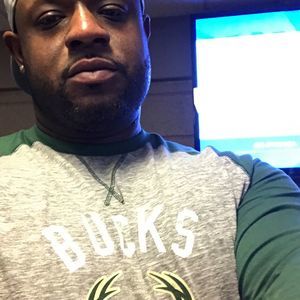 Meet your Posher, Travis